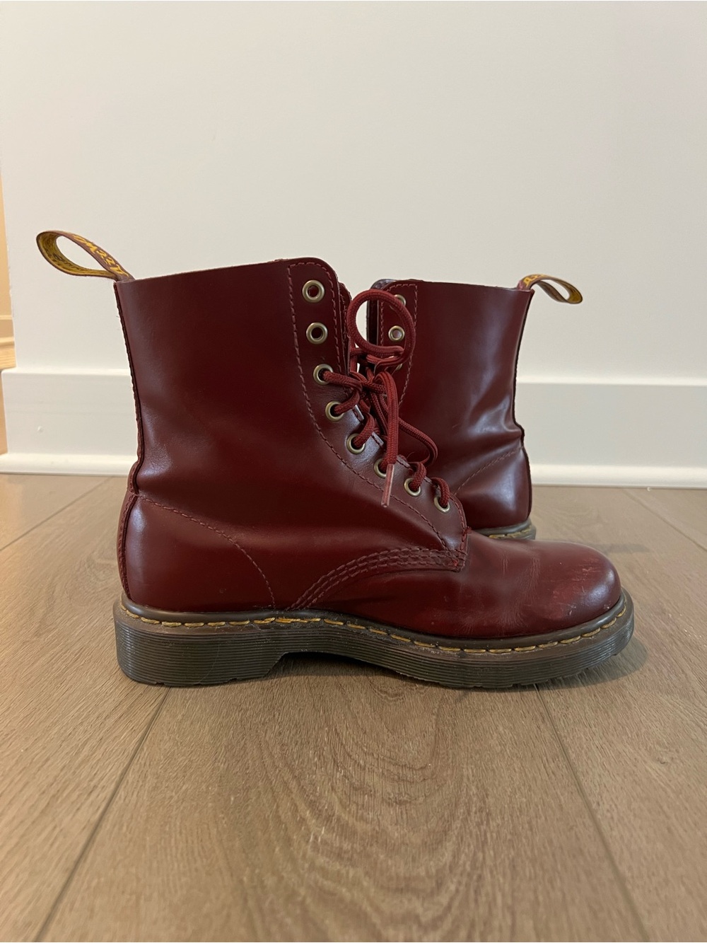Women’s Dr Martens Pascal Cherry Red Lace-Up Leather Combat Boots US 8 / UK 6